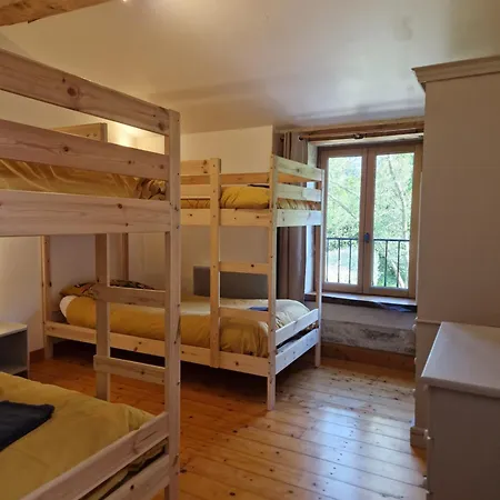 Le Bois Fleuri : Ensemble De 3 Avec Piscine Pour 18 Personnes * Saint-Crepin (Charente-Maritime)